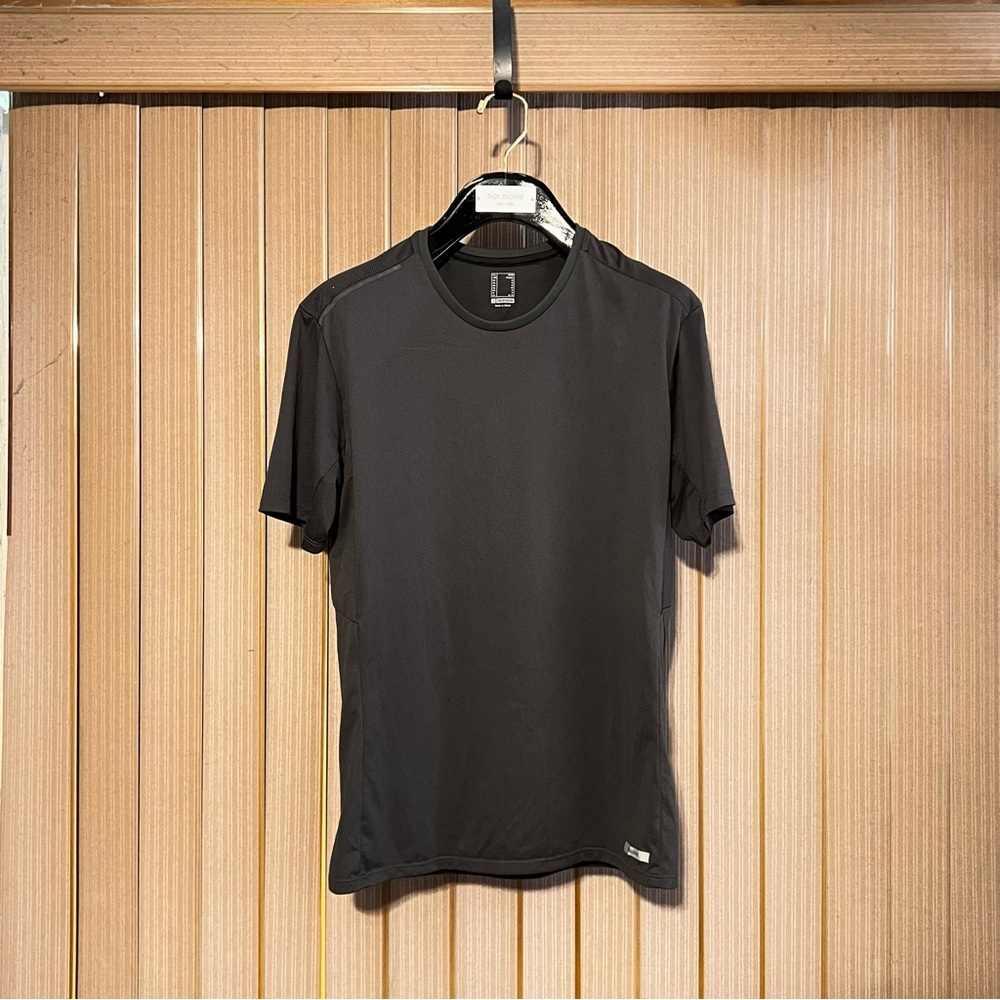 Decathalon Workout/Running T Shirt Athletic Sage Green Men’s Size Medium